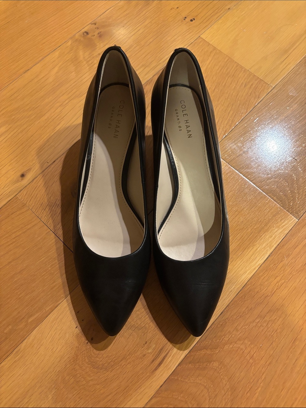 Cole Haan Classic Leather Pumps Size 8 Black
